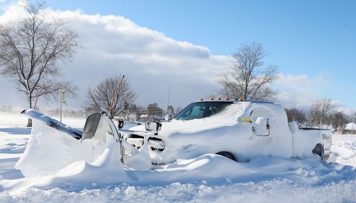 2022-12-26t102626z_1_lynxmpeibp04j_rtroptp_4_usa-weather.jpg