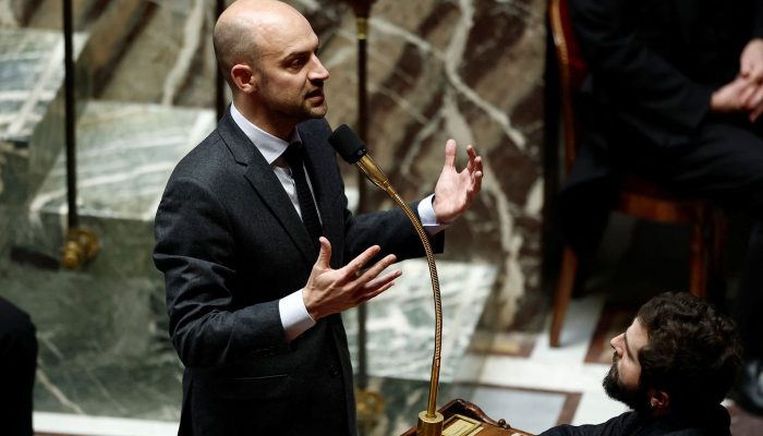 2025-02-04t151830z_804592549_rc2rnca2cl9e_rtrmadp_3_france-politics.jpg