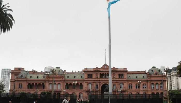 2025-04-12t134842z_1_lynxmpel3b063_rtroptp_4_argentina-imf.jpg