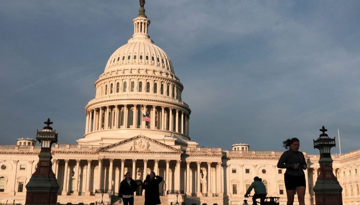 2026-01-03t191712z_1_lynxmpem020h8_rtroptp_4_eua-venezuela-congresso-democratas.jpg