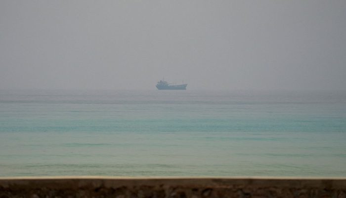 2026-07-11t151343z_1_lynxmpem6a09f_rtroptp_4_iran-crisis-oman-hormuz.jpg