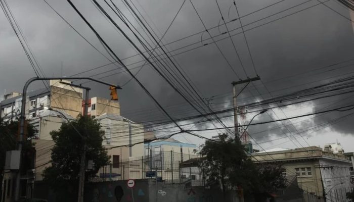 Nuvens-antecede-temporalFA02.webp.jpeg