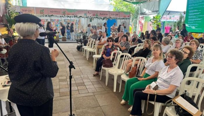 academia-erechinense-de-letras-celebra-12-anos-e-impulsiona-leitura-na-27-feira-do-livro.jpg