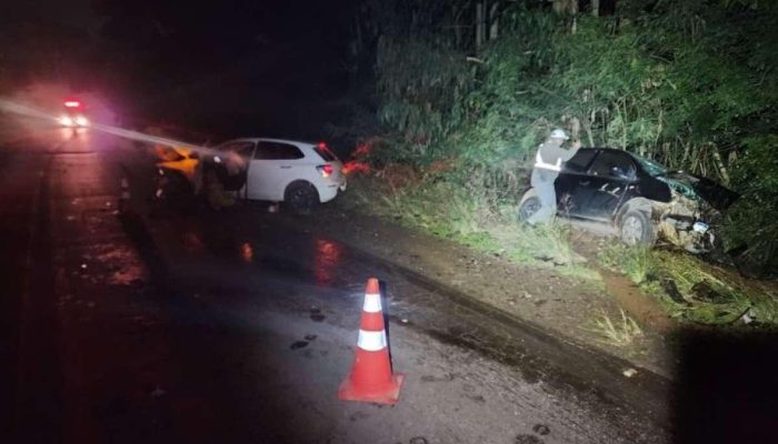 acidente-na-rs-324-em-casca-deixa-dois-mortos-e-um-ferido-grave.jpg