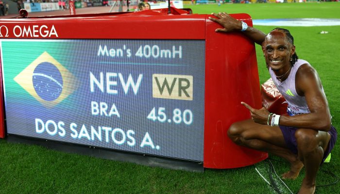 alison_dos_santos_recorde_mundial_diamond_league_2026.jpg