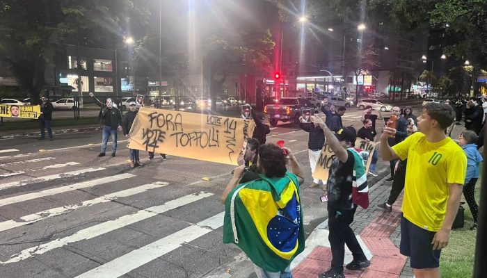 ato-criciuma-impeachment-toffoli-moraes-tse-campanha-renan-santos.jpg