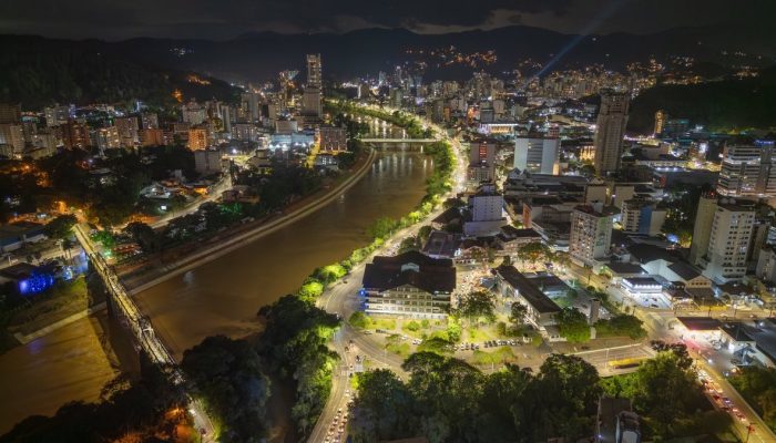 blumenau-geracao-empregos-2735-vagas-primeiro-trimestre-2026.jpg