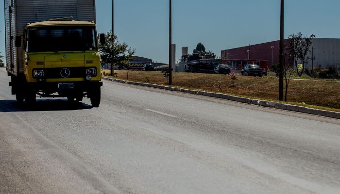 caminhoes_transporte_de_cargas0106219037.jpg