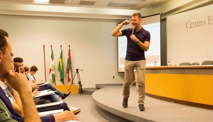 ciro-pereira-palestra-centro-empresarial.jpg