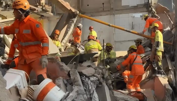 desabamento-de-predio-bh_reproducao-corpo-de-bombeiros.jpg