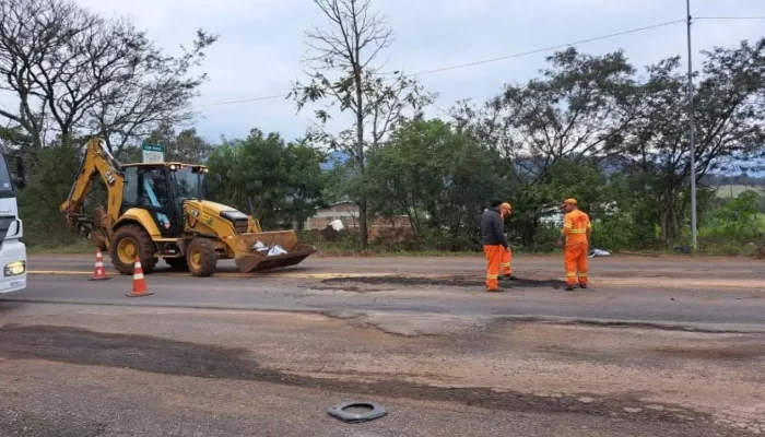 egr-realiza-19-frentes-de-obras-em-rodovias-do-rs-entre-30-de-marco-e-3-de-abril-1450x850-ed9e1ffe.w.webp