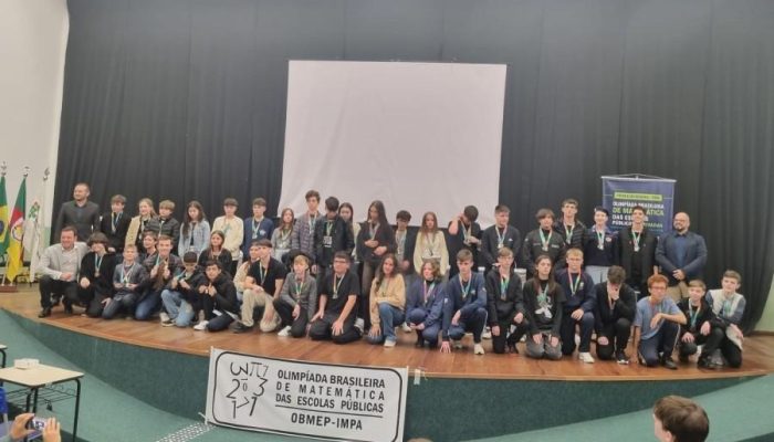 estudantes-de-erechim-conquistam-medalhas-na-obmep-e-celebram-excelencia-educacional1780342713.jpg