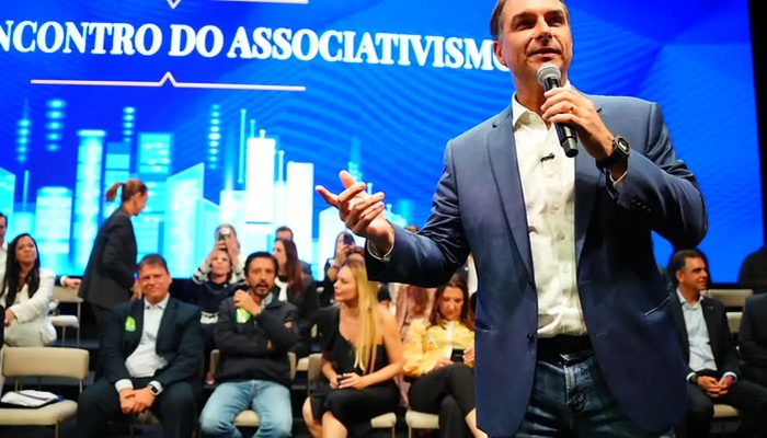 flavio_bolsonaro_associativismo_-_vittor_salles.jpg