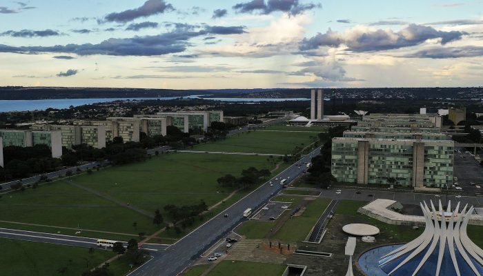 governo-define-horario-de-expediente-em-jogos-do-brasil-na-copa-portaria-do-ministerio-da-inovacao-e.jpeg