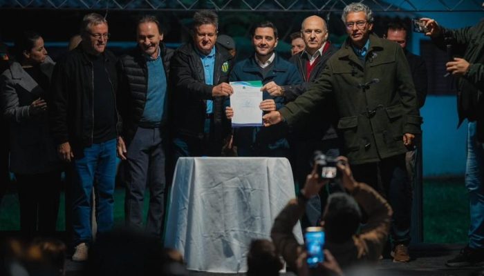 governo-do-estado-inicia-pavimentacao-da-ers-491-em-marcelino-ramos1779711958.jpg