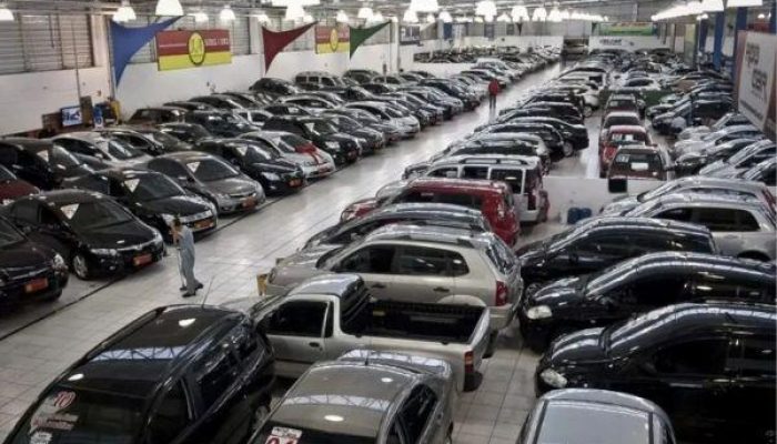 governo-lanca-programa-de-credito-para-motoristas-de-aplicativo-e-taxistas-comprarem-carro-novo.jpg