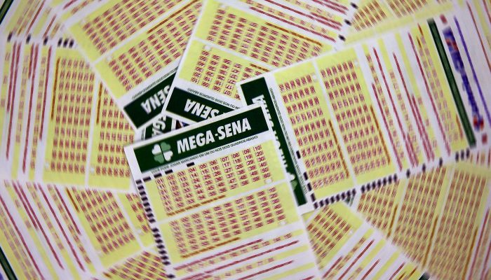 mega-sena-acumula-para-r-102-milhoes-confira-os-numeros-sorteados1789519512.jpg