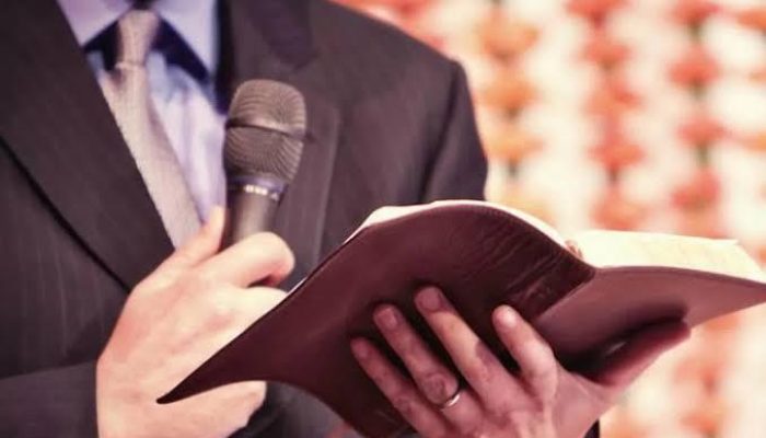 pastor-e-demitido-apos-apresentar-88-atestados-medicos-e-alega-intolerancia-religiosa.jpg