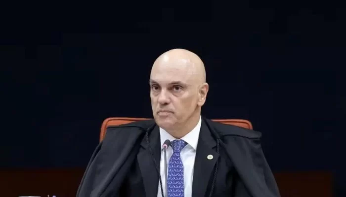 prisao-domiciliar-de-bolsonaro-sera-discutida-por-michelle-com-moraes-1450x850-dabf02e4.webp.webp