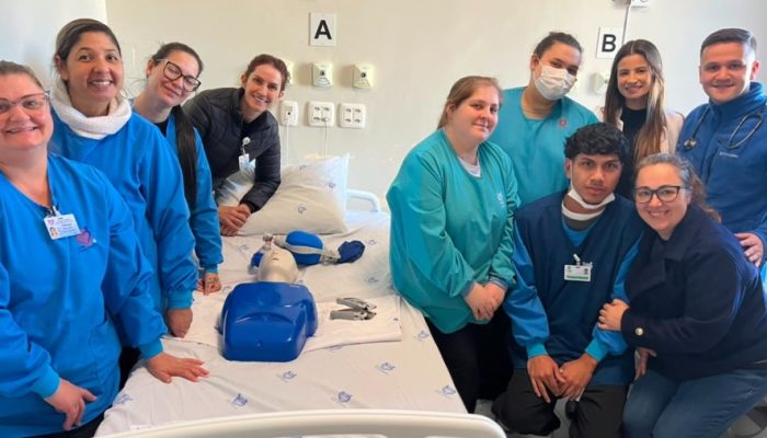 residencia-medica-promove-treinamento-sobre-atendimento-a-parada-cardiorrespiratoria-no-hospital-san.jpeg