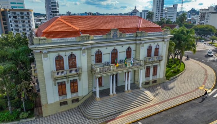 saiba-como-funcionarao-as-reparticoes-publicas-na-proxima-segunda-feira-em-razao-do-jogo-da-selecao.jpeg