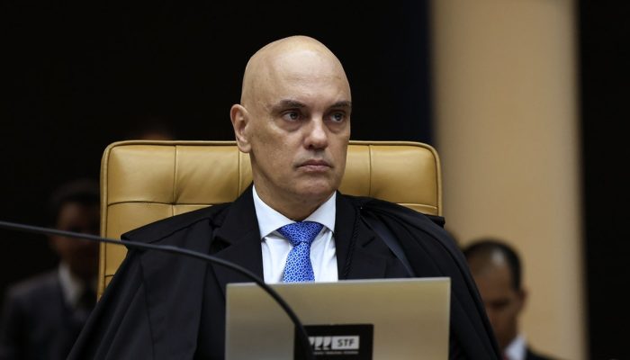 saiu-pela-culatra-moraes-argumento-2019.jpg