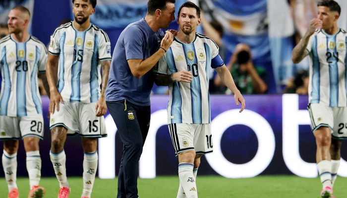 scaloni_e_messi_selecao_argentina_copa_2026.jpg