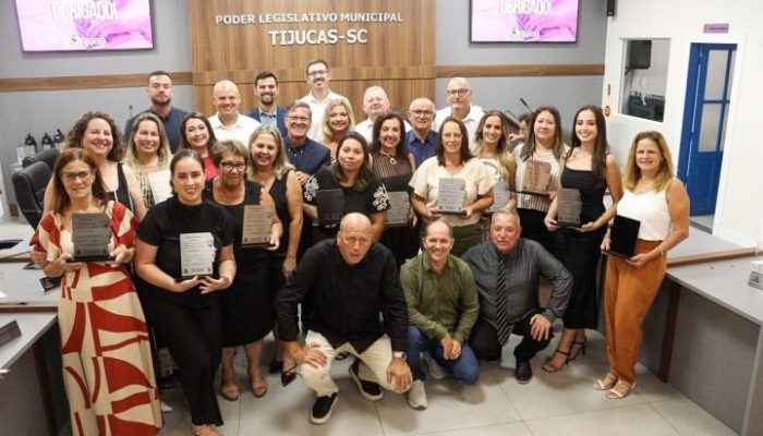 sessao-solene-mulheres-tijucas-grupo-2026.jpg